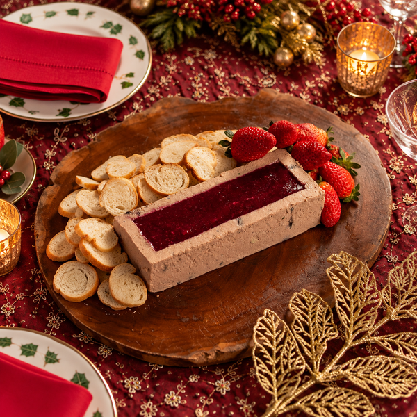 Patê de Foie com Torradinhas e Calda de Frutas Vermelhas