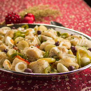 Bacalhoada Tradicional (Tomate- Cebola- Batata- Ovo- Azeitona e Alho Frito)