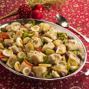 Bacalhoada Tradicional (Tomate- Cebola- Batata- Ovo- Azeitona e Alho Frito)