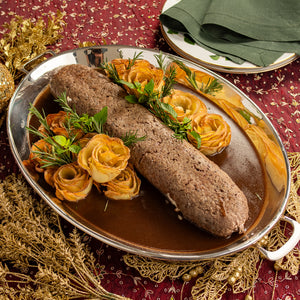 Rocambole de Cordeiro com Queijo e Molho Roti e Hortelã