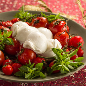 Salada Caprese Especial Montada na Travessa