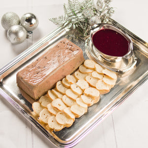 Patê de Foie com Torradinhas e Calda de Frutas Vermelhas