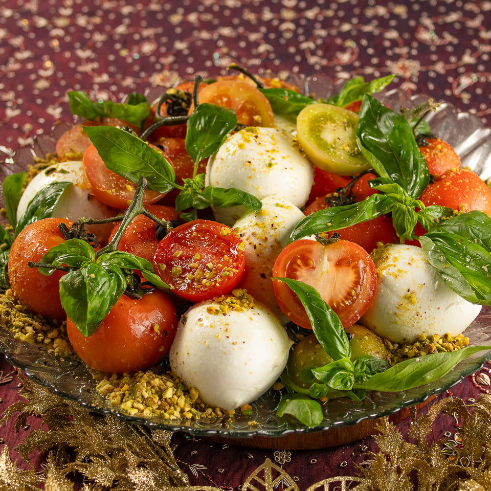 Salada Caprese Especial Montada na Travessa