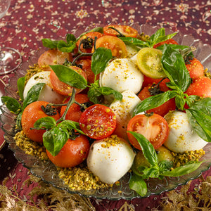 Salada Caprese Especial Montada na Travessa