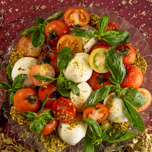 Salada Caprese Especial Montada na Travessa