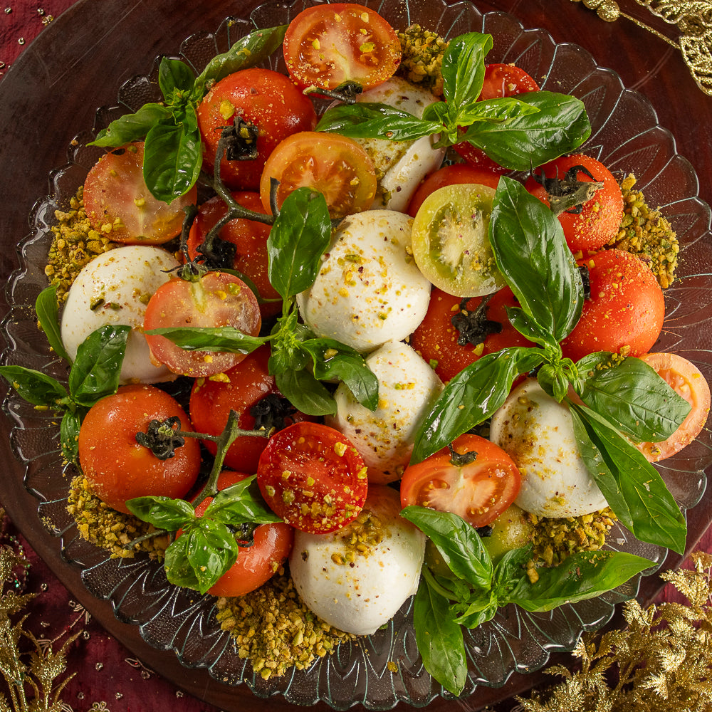Salada Caprese Especial Montada na Travessa