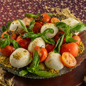 Salada Caprese Especial Montada na Travessa