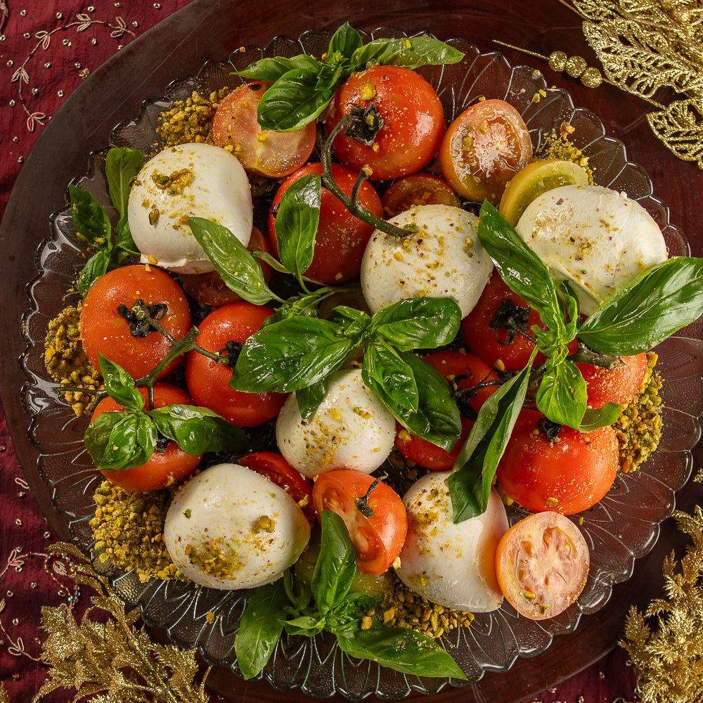 Salada Caprese Especial Montada na Travessa
