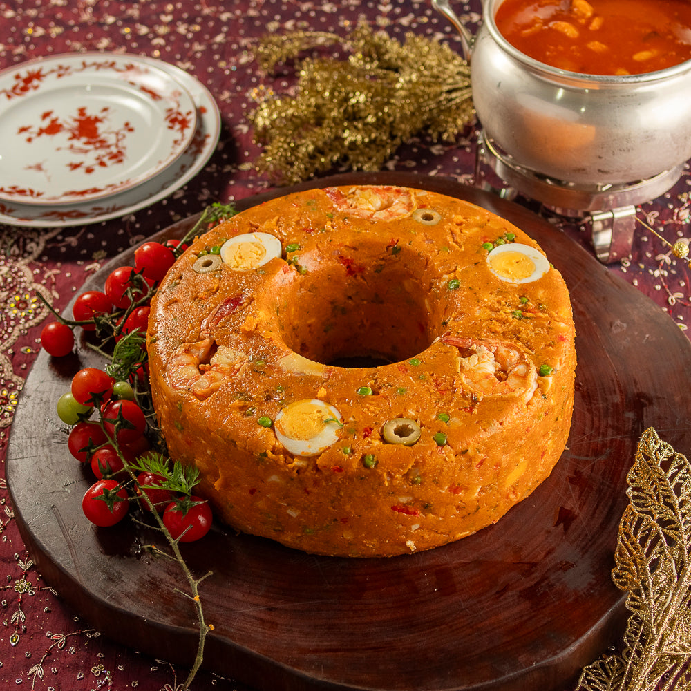 Cuscuz de Camarão com Molho de Tomates Frescos