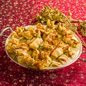 Trouxinha de Queijo Brie com Molho Cremoso de Parmesão