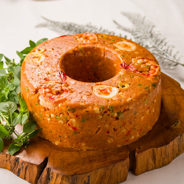 Cuscuz de Camarão com Molho de Tomates Frescos