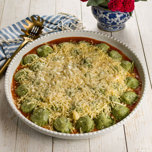 Ravioli de Mussarela de Búfala ao Molho de Tomate Fresco e Manjericão