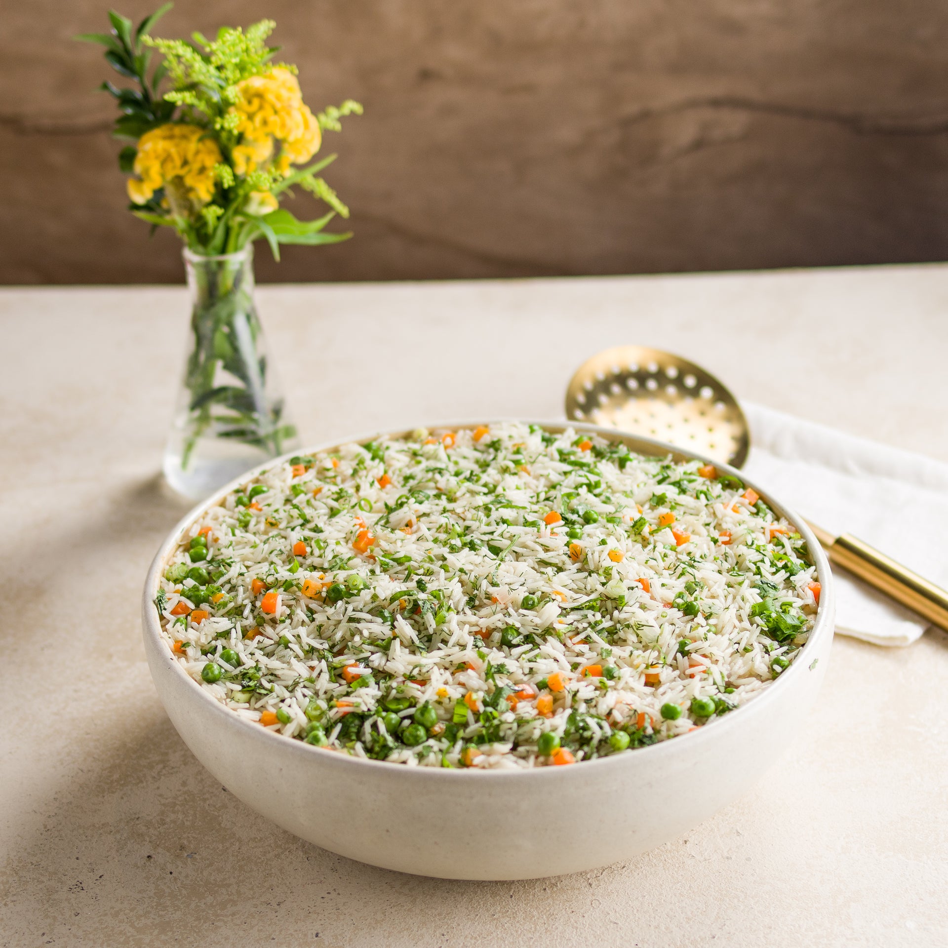 Arroz Byriani (Arroz Basmati- Dill- Cebolinha- Salsa- Cenoura- Ervilha e Cebola Roxa)