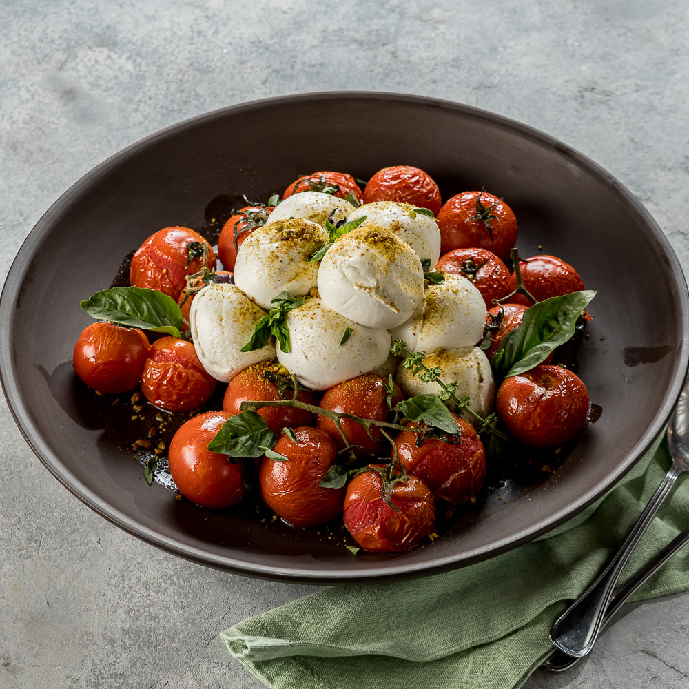 Salada Caprese Especial Montada na Travessa