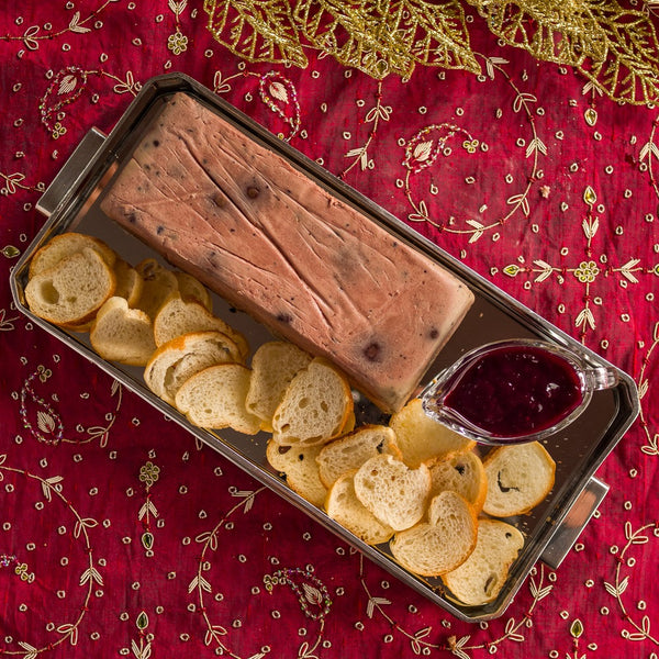 Patê de Foie com Torradinhas e Calda de Frutas Vermelhas